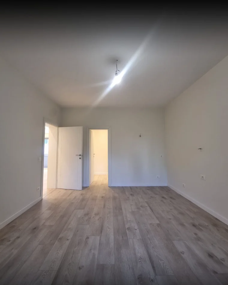 Tirane, jepet me qera ambjent biznesi Kati 3, 91 m² 80.000 € 