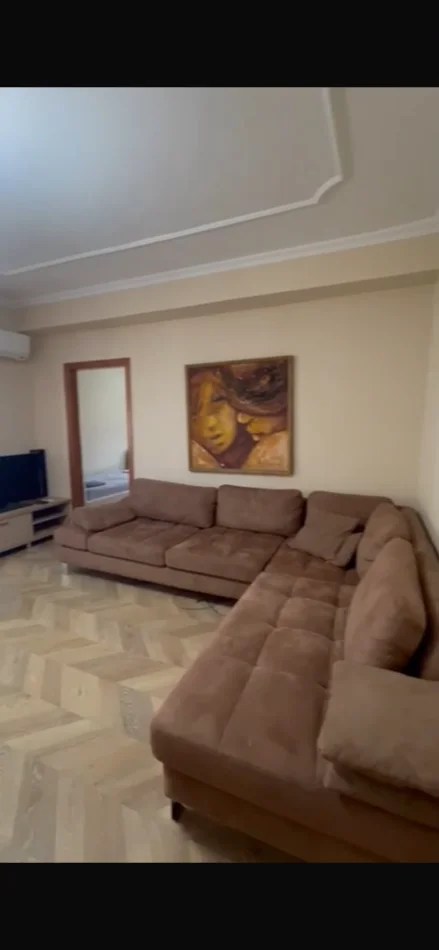 Tirane, shitet apartament , 140 m² (Ish Ekspozita)