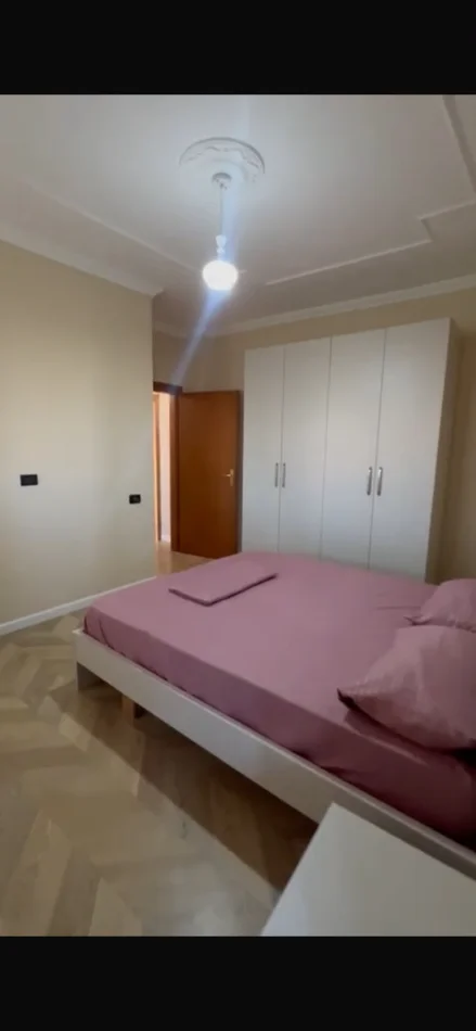 Tirane, shitet apartament , 140 m² (Ish Ekspozita)