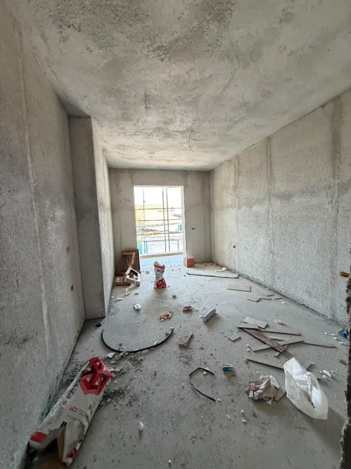 Tirane, shitet apartament 1+1+Aneks+Ballkon Kati 2, 101 m² 97.500 € (Paskuqan)
