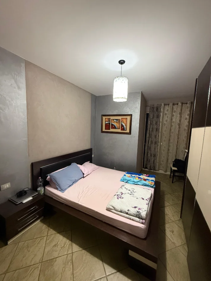 Tirane, jepet me qera apartament 2+1 Kati 5, 75 m² 600 € (Pas Square 21, Rruga Sali Butka, 21 Dhjetori, Tiranë)
