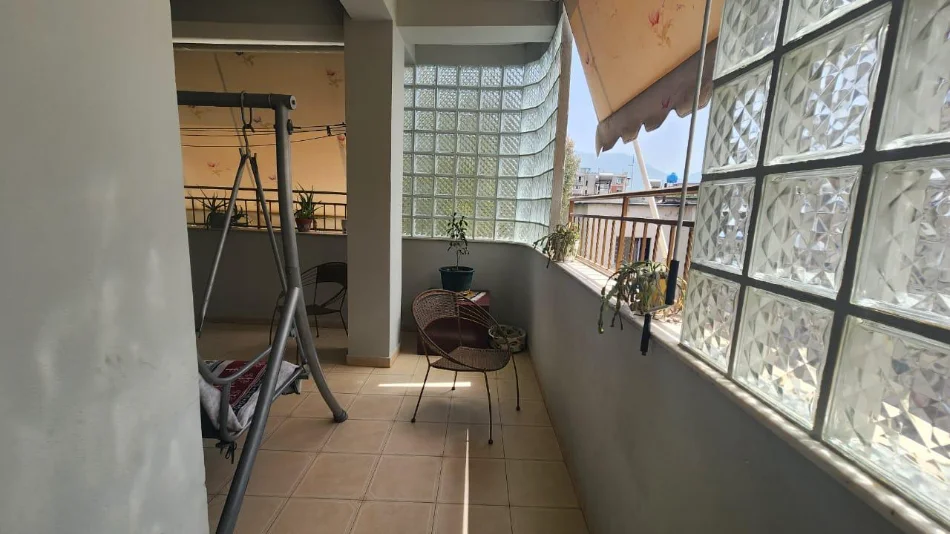 Tirane, jepet me qera apartament 2+1+Aneks+Ballkon Kati 6, 140 m² 700 € (Rruga e Elbasanit)