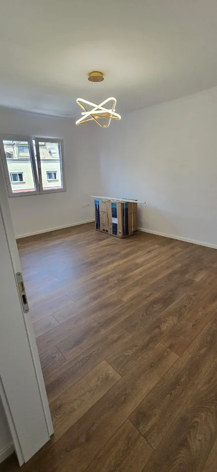 Tirane, shitet apartament 1+1+Ballkon Kati 3, 59 m² 140.000 € 