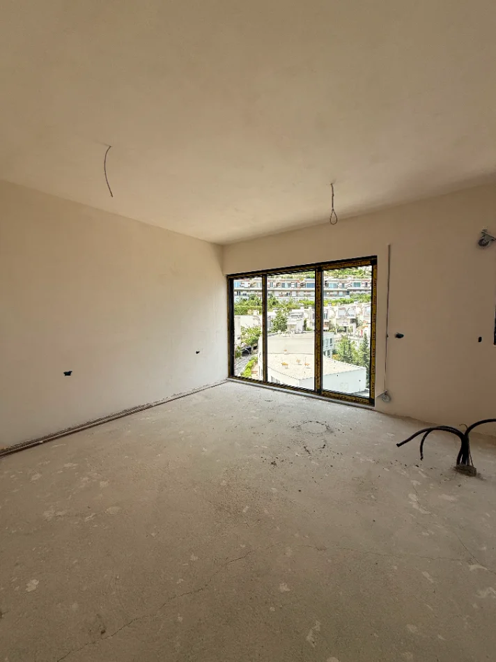 Tirane, shitet apartament duplex 3+1+Ballkon Kati 1, 211 m² 365.650 € (Kodra e Diellit)