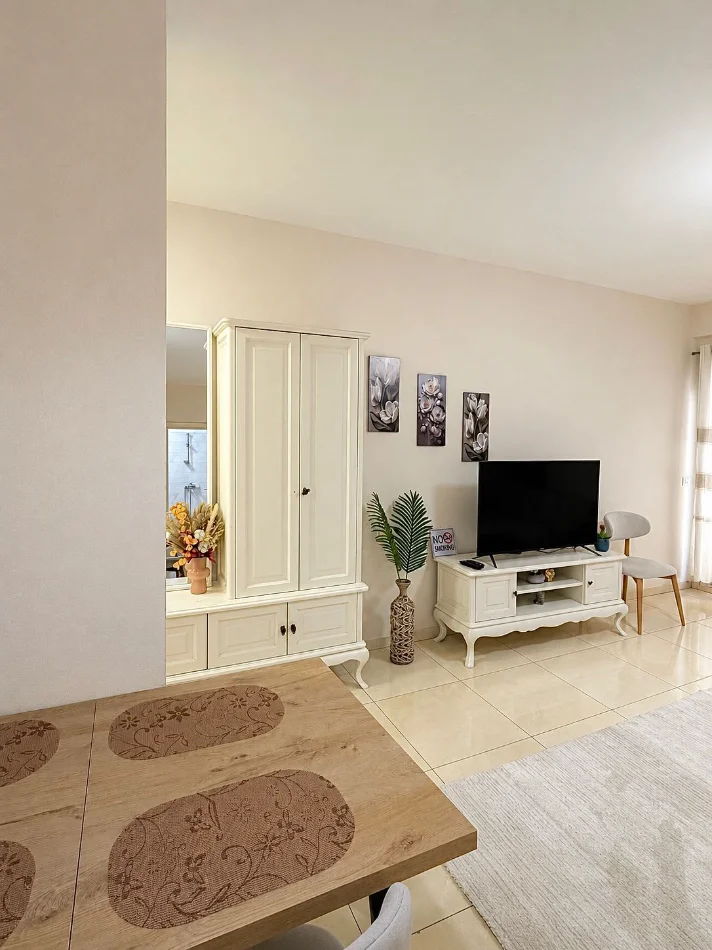 Shqiperi, shitet apartament 1+1 Kati 5, 74 m² 214.000 € (Kompleksi Delijorgji)