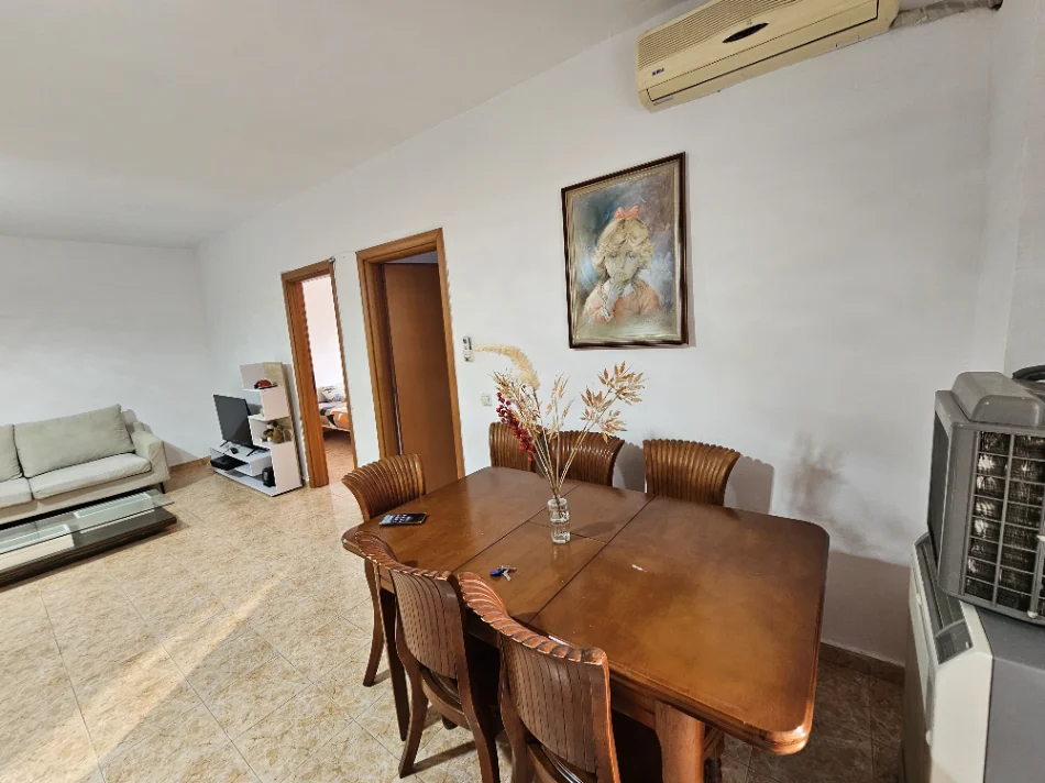 Tirane, jepet me qera apartament 2+1 Kati 9, 100 m²,Çmimi 50.000 Lekë të Reja, (Rruga Dritan Hoxha, Laprakë, Tiranë)