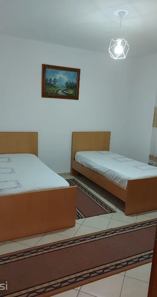 Tirane, jepet me qera Banesë 2+1 Kati 1, Çmimi 50.000 Lekë të Reja, Pranë Bulevardit të Ri, Tiranë.