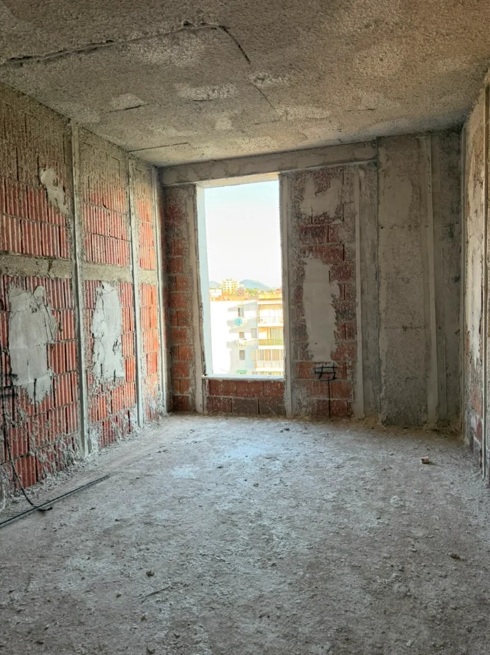 Tirane, shitet apartament 2+1+Aneks+Ballkon Kati 7, 105 m² 170.000 € (Ali Demi)
