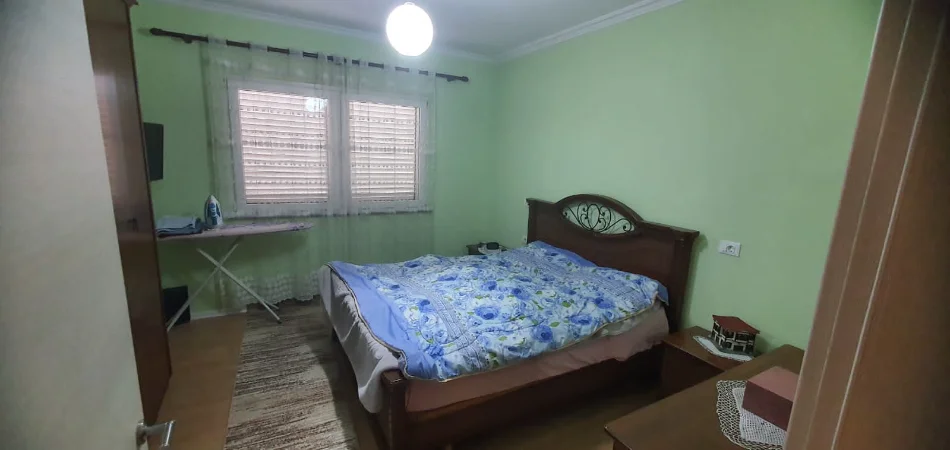 Shqiperi, jepet me qera apartament 1+1+Ballkon , 600 € 