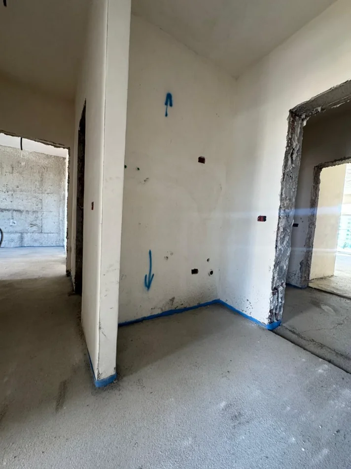 Tirane, shitet apartament 2+1+Ballkon Kati 3, 110 m² 166.172 € (Fusha e Aviacionit)