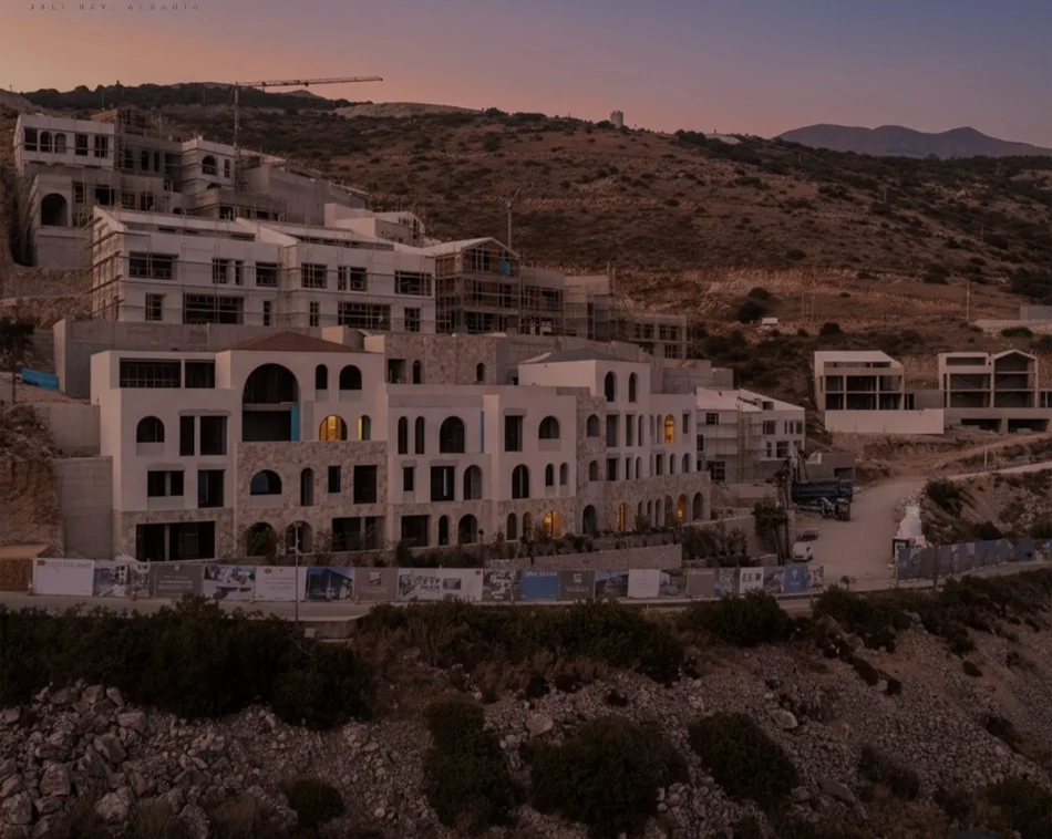 Himare, shitet apartament+verande | Penthouse 2+1+Aneks+Ballkon Kati 1, 149 m² (Rruga Bregdetiti)