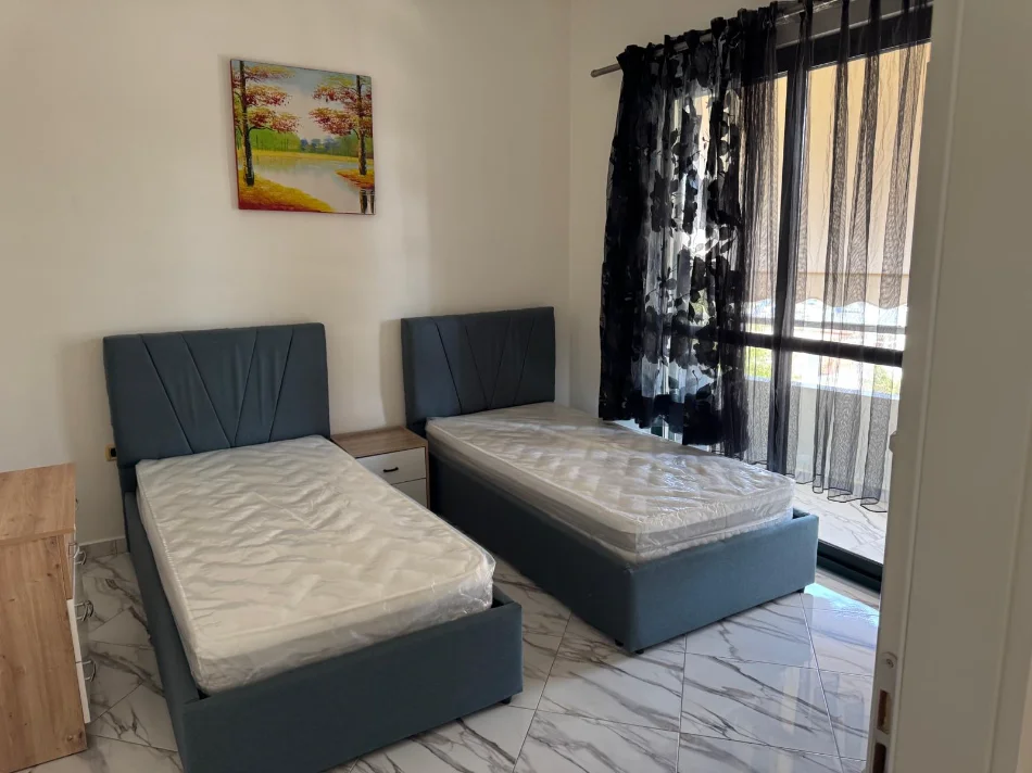 Tirane, jepet me qera apartament 2+1 Kati 4, 85 m² 500 € (Pranë Market Spar, Astir ,Tiranë)