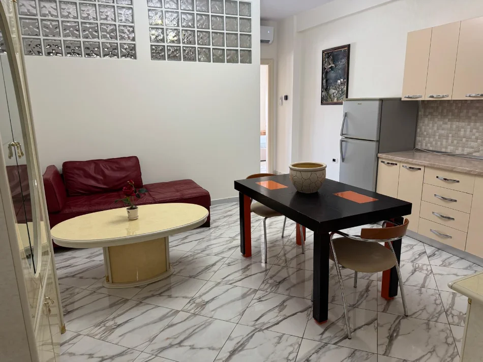 Tirane, jepet me qera apartament 2+1 Kati 4, 85 m² 500 € (Pranë Market Spar, Astir ,Tiranë)