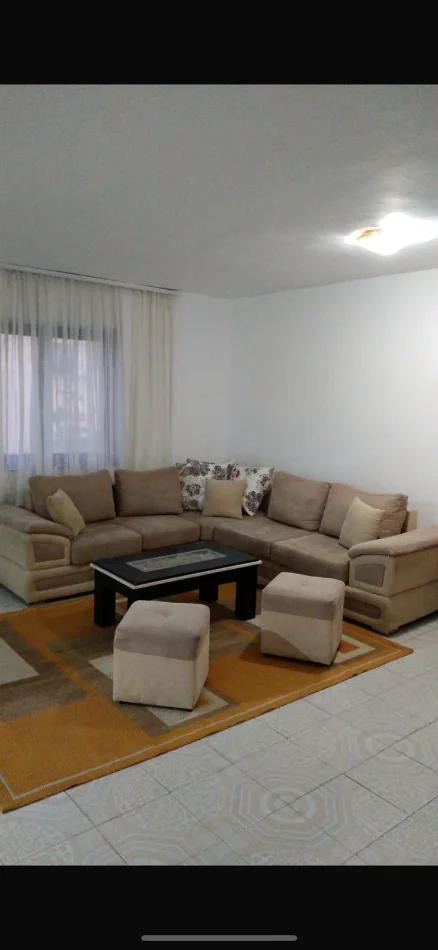 Tirane, jepet me qera Apartament 1+1 Kati 5, 65 m²,Mobiluar, Çmimi 60.000 Lekë të Reja, në Vasil Shanto, Tiranë.