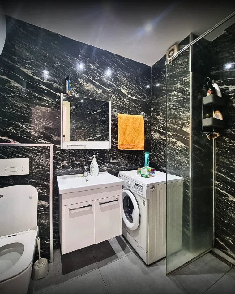 Tirane, jepet me qera apartament 1+1+Ballkon Kati 6, 700 € 