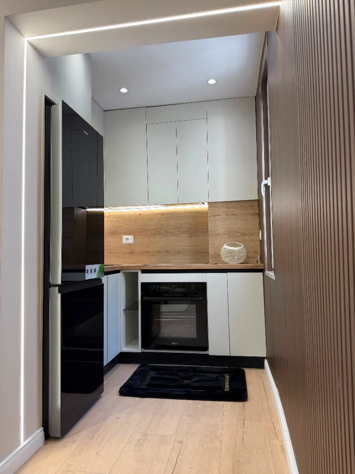 Tirane, shes apartament 1+1 Kati 2, 55 m² 200.000 € (Rruga Bilal Xhaferri)
