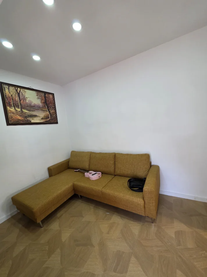 Tirane, shitet apartament 2+1 Kati 3, 45 m² 110.000 € (Rruga Siri Ko)