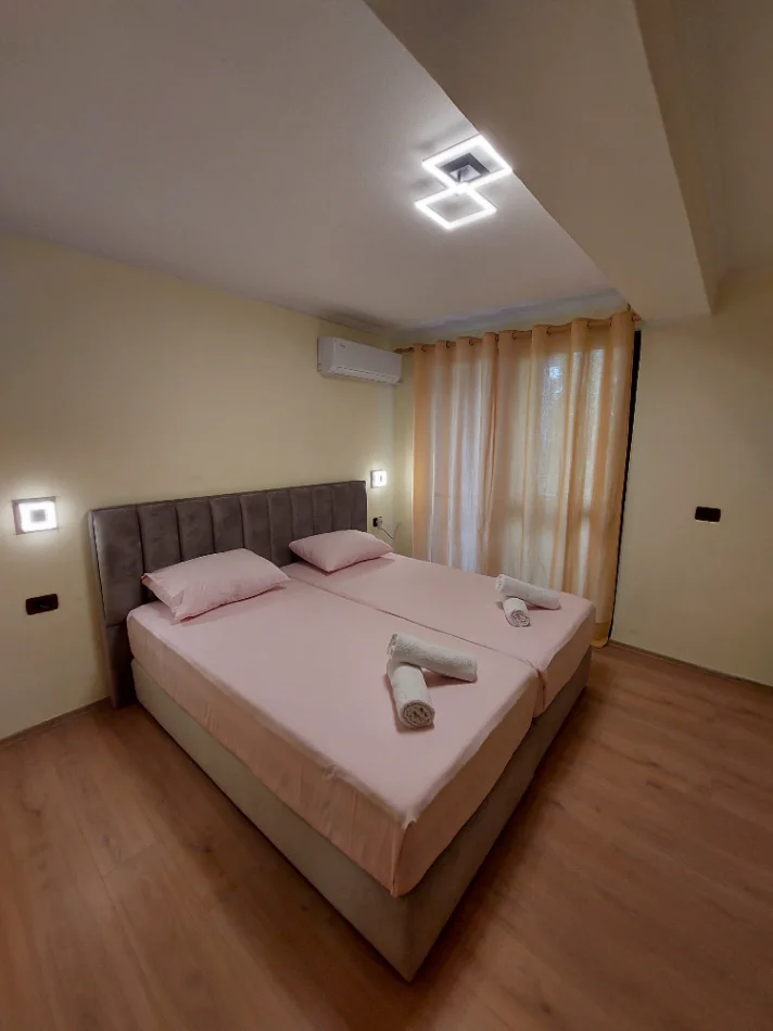 Tirane, shitet apartament 2+1+Ballkon Kati 5, 101 m² 300.001 € (Myslym Shyr)
