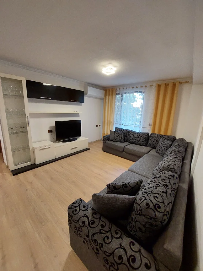 Tirane, shitet apartament 2+1+Ballkon Kati 5, 101 m² 300.001 € (Myslym Shyr)