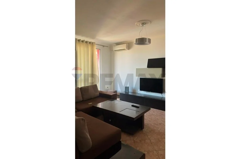 Tirane, jepet me qera apartament 2+1+Aneks+Ballkon , 101 m² 650 € (Tefta tashko koco)