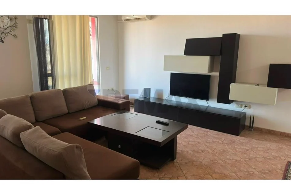 Tirane, jepet me qera apartament 2+1+Aneks+Ballkon , 101 m² 650 € (Tefta tashko koco)