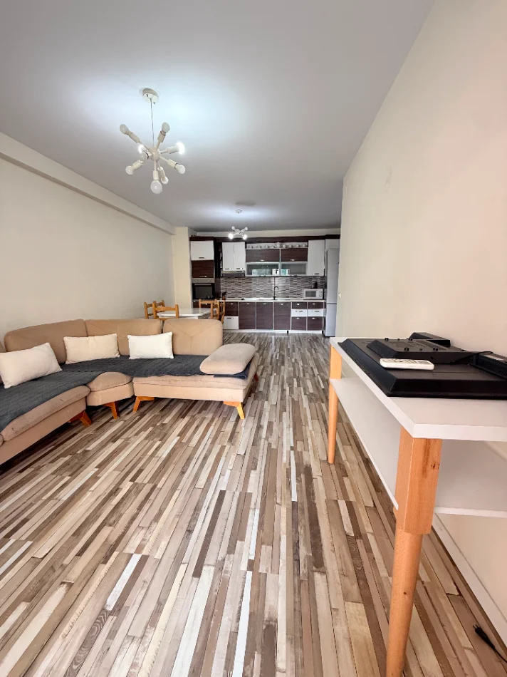 Tirane, shitet apartament 2+1+Ballkon Kati 3, 110 m² 265.000 € (Komuna e Parisit)