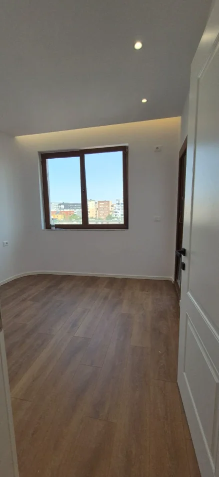 Tirane, shes apartament 2+1+Ballkon Kati 5, 86 m² 198.000 € (Fadil Bodinaku, Vasil Shanto)