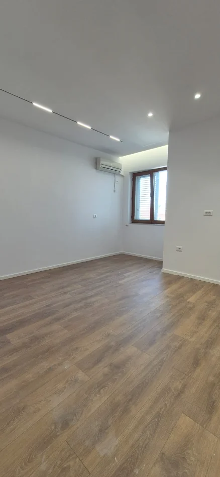 Tirane, shes apartament 2+1+Ballkon Kati 5, 86 m² 198.000 € (Fadil Bodinaku, Vasil Shanto)