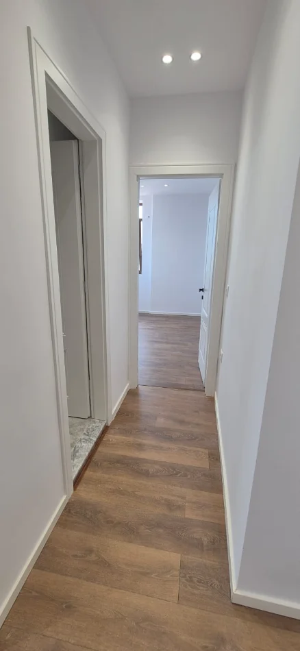Tirane, shes apartament 2+1+Ballkon Kati 5, 86 m² 198.000 € (Fadil Bodinaku, Vasil Shanto)