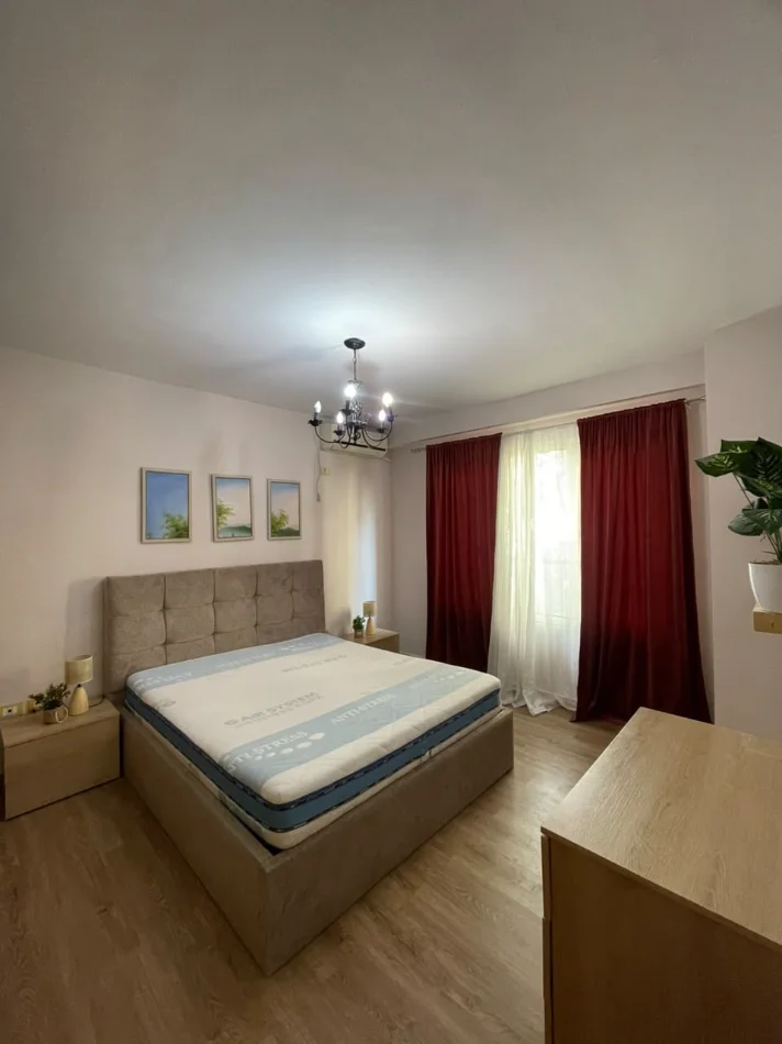 Tirane, jepet me qera apartament 1+1 , 501 € 