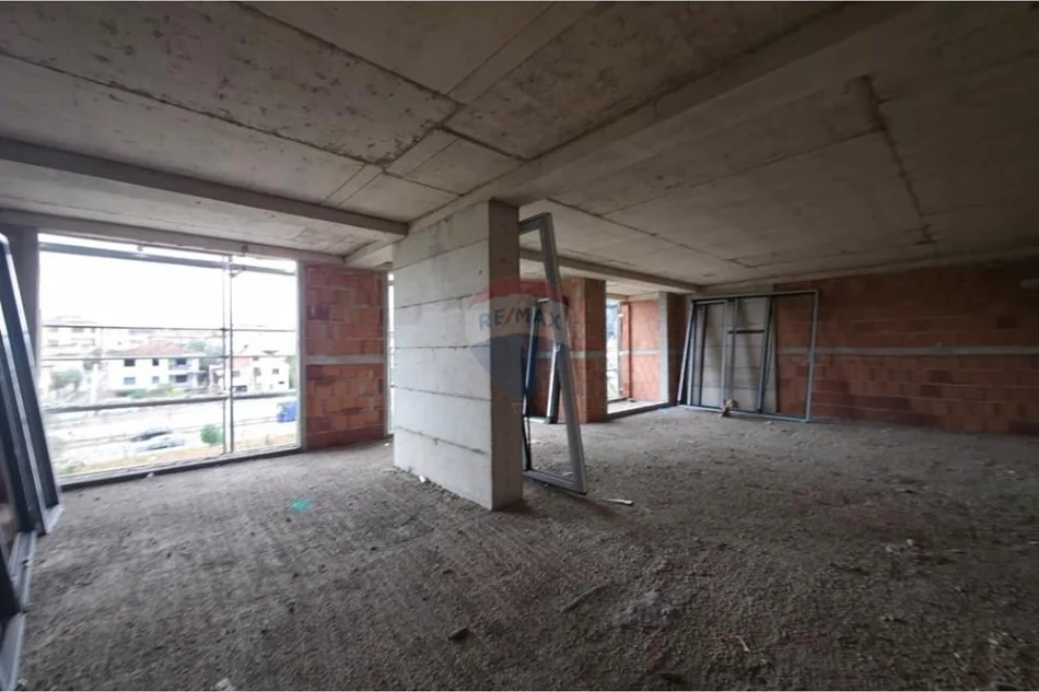 Tirane, shitet 2+1 , 101 m² 195.000 € (Ali Demi)