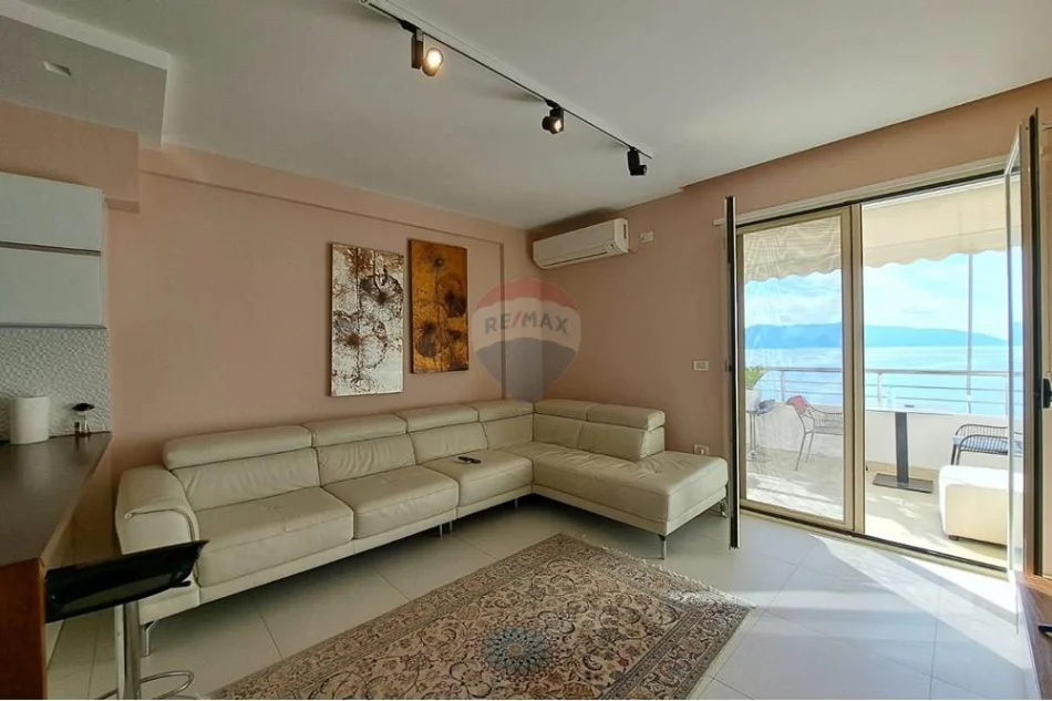 Vlore, shitet apartament 2+1 Kati 9, 96 m² 260.000 € (Lungomare)