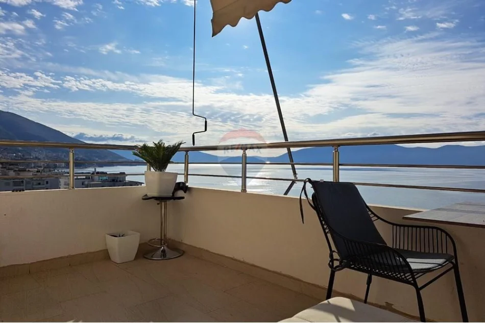 Vlore, shitet apartament 2+1 Kati 9, 96 m² 260.000 € (Lungomare)