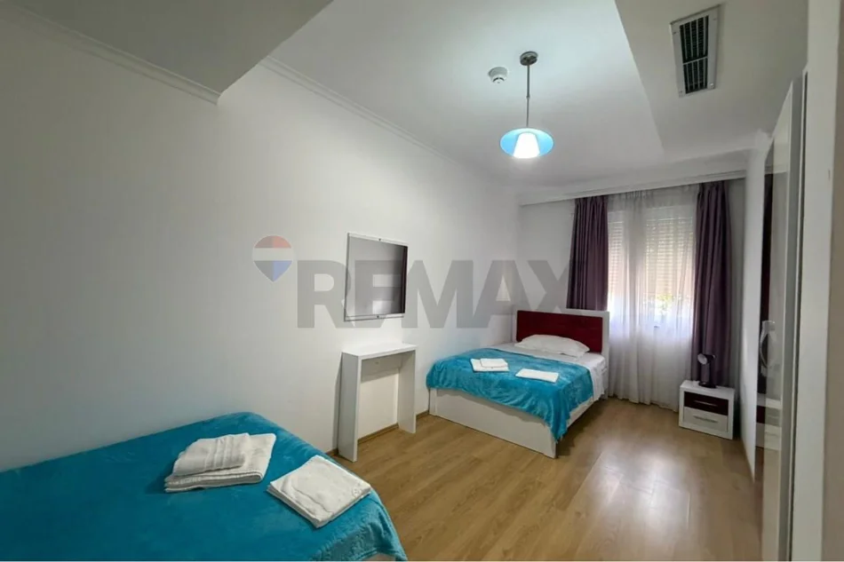 Tirane, shitet apartament 2+1 Kati 9, 85 m² 135.000 € (Farke)