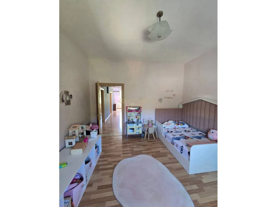 Durres, shitet shtepi Vile 3 Katshe , 210 m² 190.000 € (Durres)