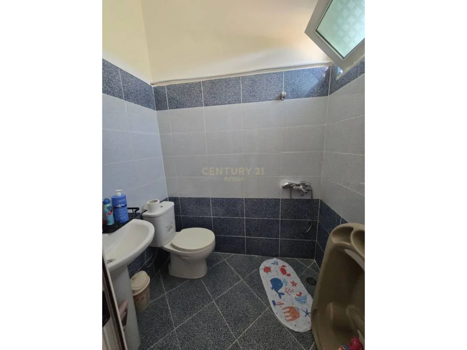 Durres, shitet shtepi Vile 3 Katshe , 210 m² 190.000 € (Durres)