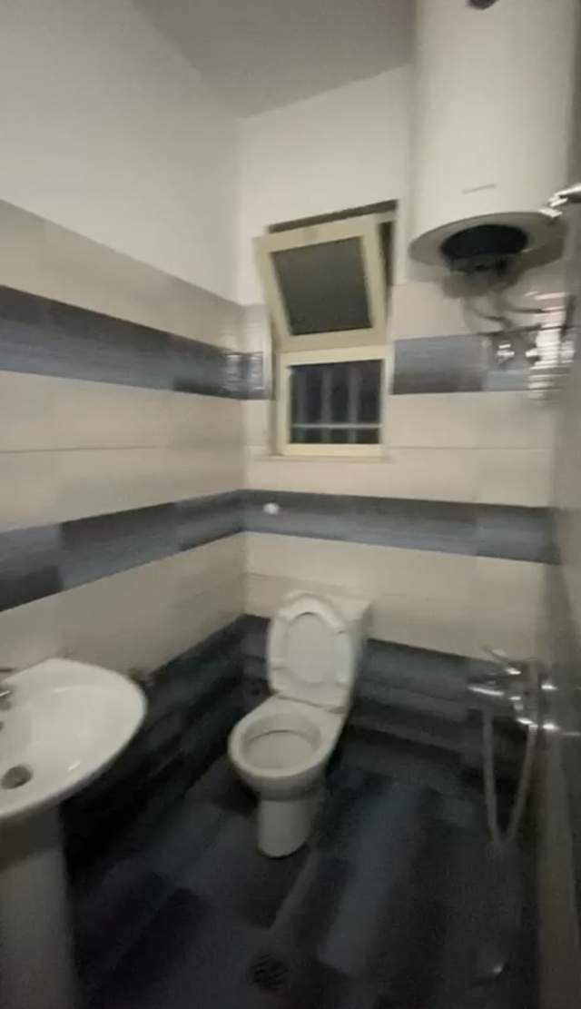 Tirane, jepet me qera garsonier 1+1 Kati 4, 50 m² 180 Euro (5 maji)