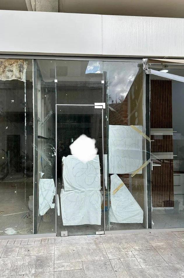 Tirane, shitet dyqan Kati 0, 22 m² 70.000 € (afer Rruges Myslym Shyri)