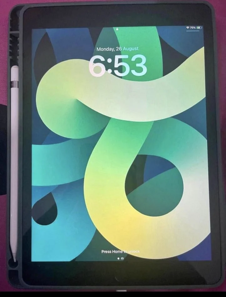 Tirane, shes Celular-Smartphone Apple