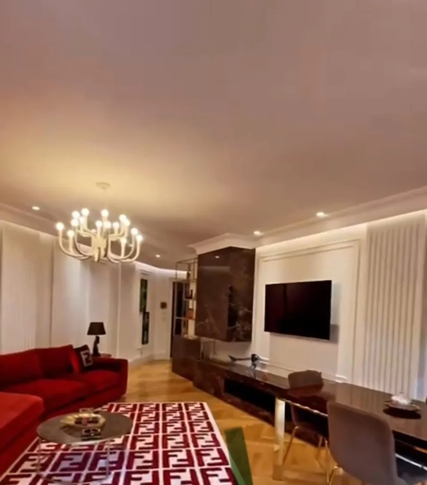 Tirane, shitet apartament 2+1+Ballkon Kati 2, 165 m² 370.000 € 