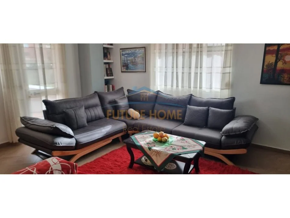 Tirane, shitet apartament Kati 7, 79 m² 220.000 €