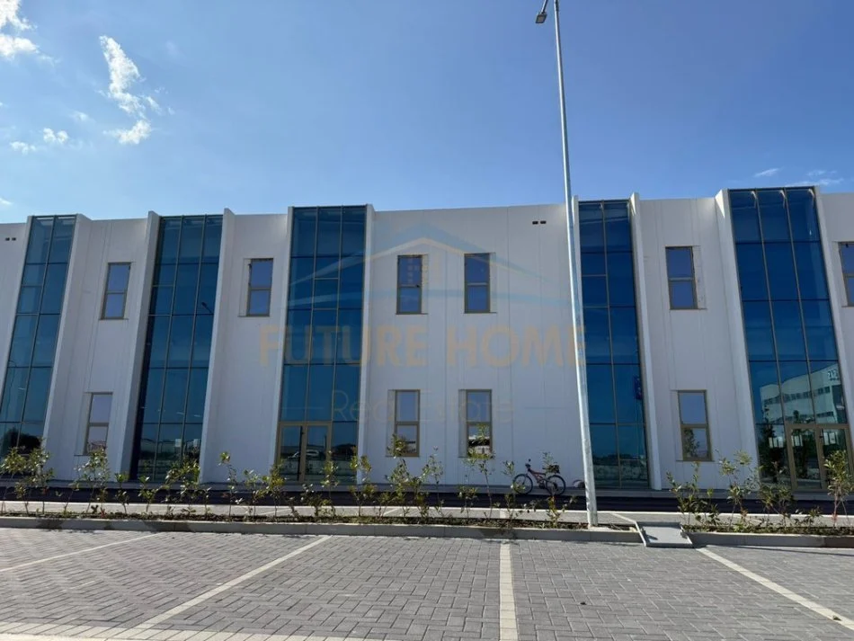 Durres, jepet me qera Kapanon ne zonen e Bisht-Kamez, Kati 0, 10.000 m² 35.000 €