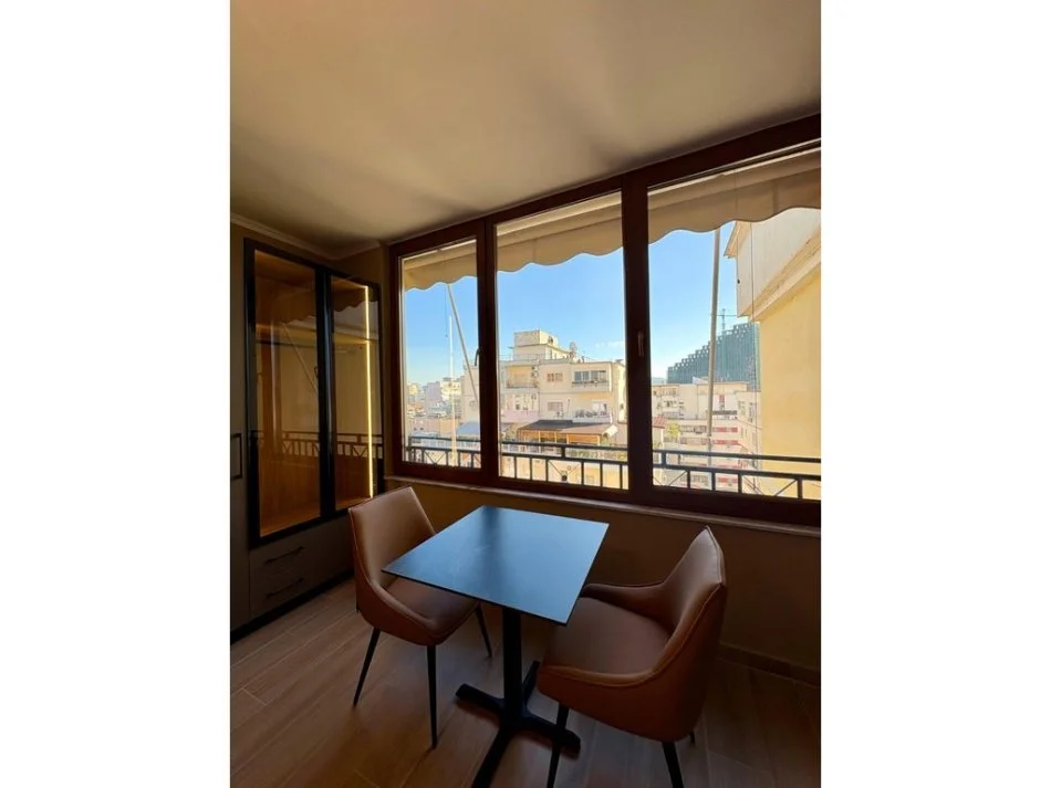 Tirane, shitet apartament Kati 9, 61 m² 235.000 € 