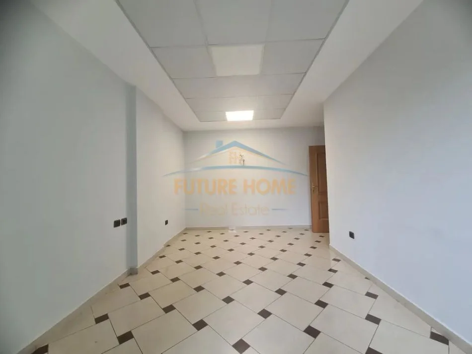 Tirane, jepet me qera zyre Kati 5, 110 m² 1.250 € 