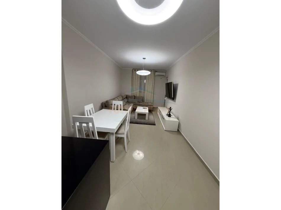 jepet me qera apartament Kati 0, 73 m² 850 €