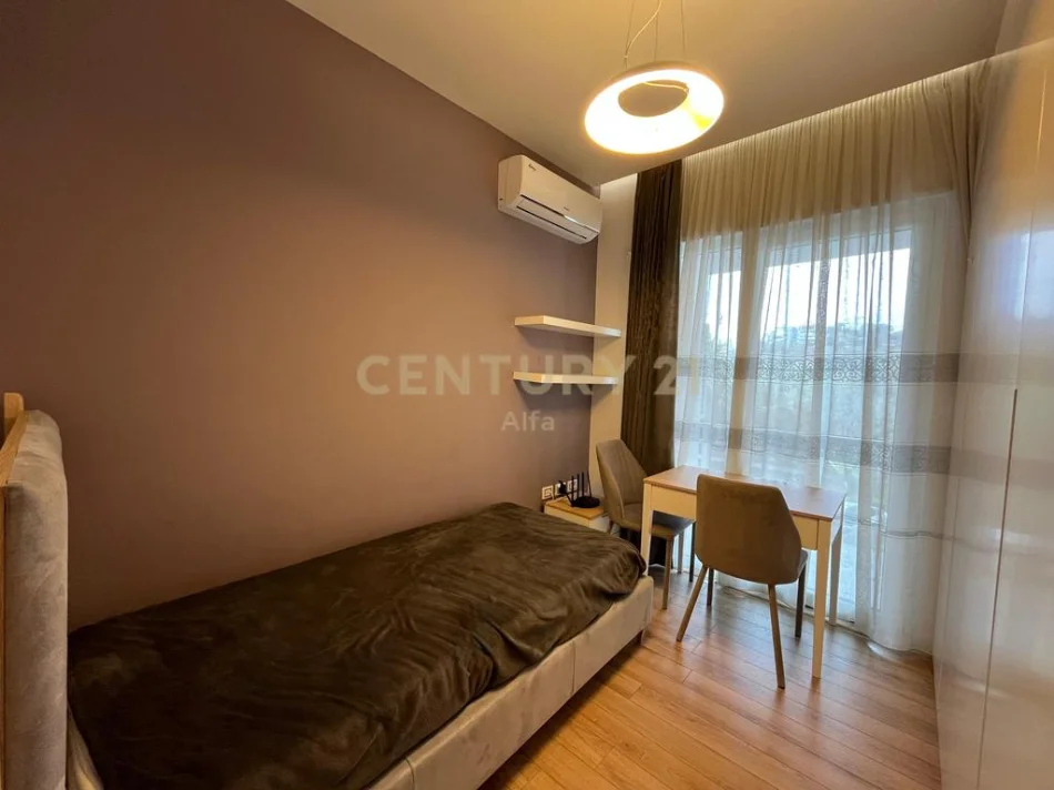 Tirane, shitet apartament 2+1+Ballkon Kati 1, 105 m² 225.000 € 