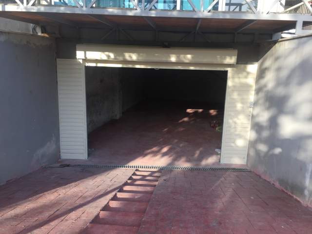 Gramsh, SHITEN DY AMBJENTE sherbimi me sip. 55 M2 DHE 65 M2 + GARAZH 163 M2 (LAGJA SPORTI. PRAN XHAMISE)