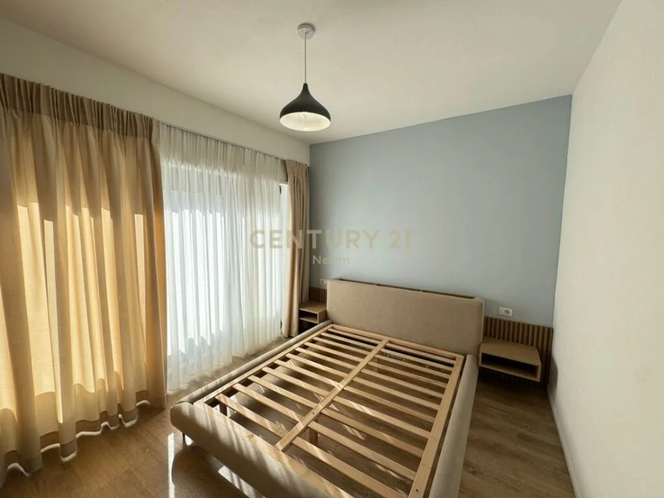 Tirane, jepet me qera apartament 1+1 Kati 1, 63 m² 530 € 
