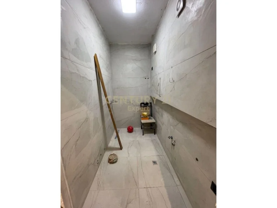 Tirane, jepet me qera apartament 1+1 Kati 3, 60 m² 550 € 