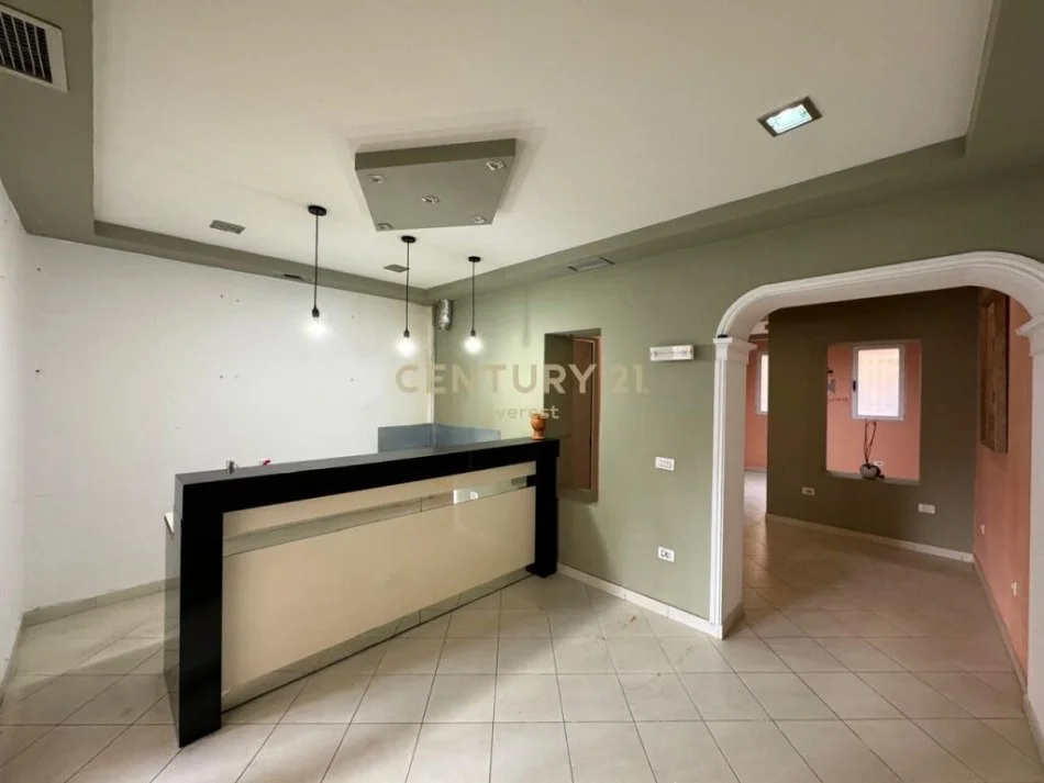 Tirane, shitet apartament 1+1 Kati 1, 51 m² 80.000 € (Tek Brryli)